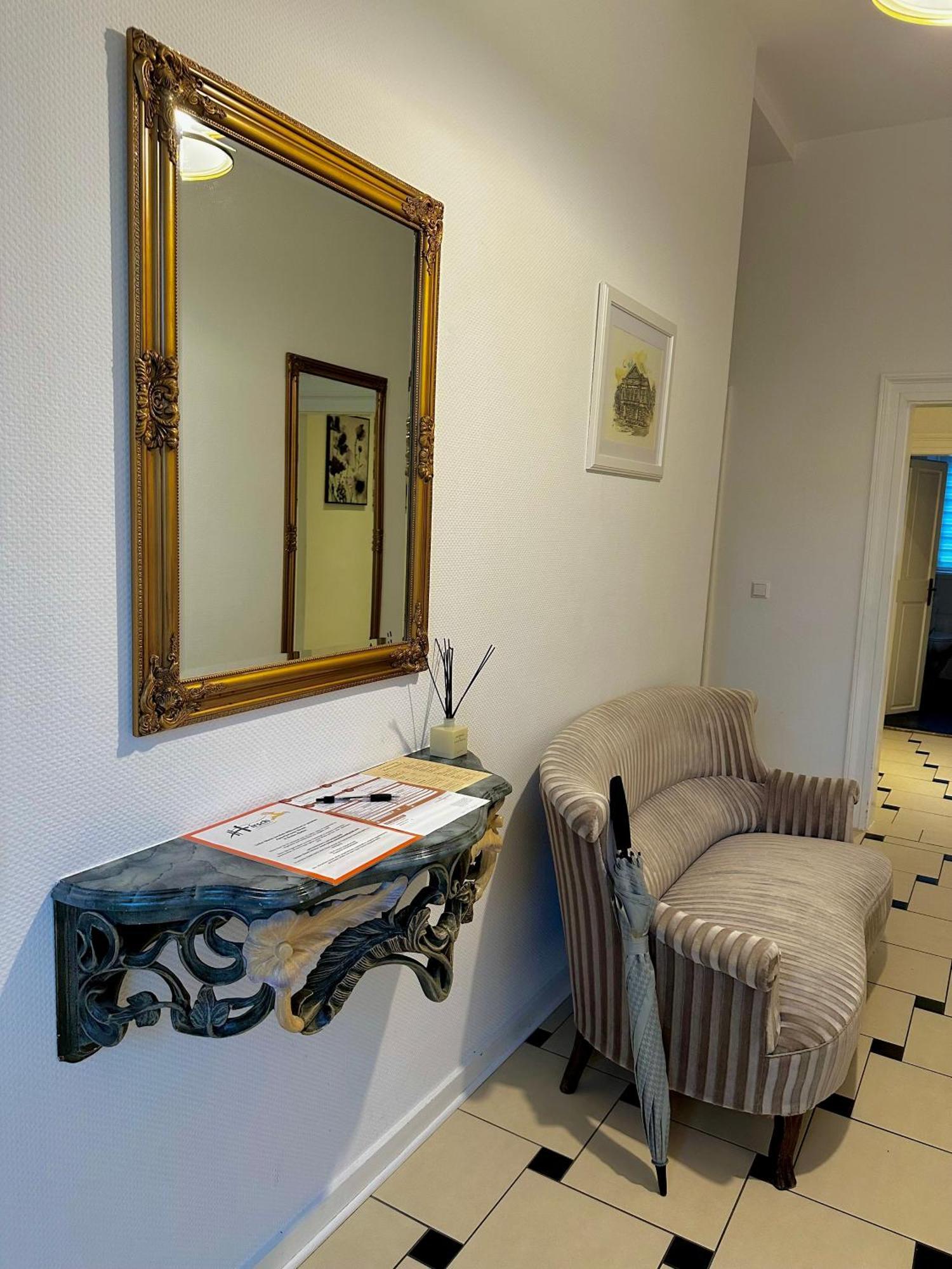 Hirsch Appartements Baden-Baden Esterno foto