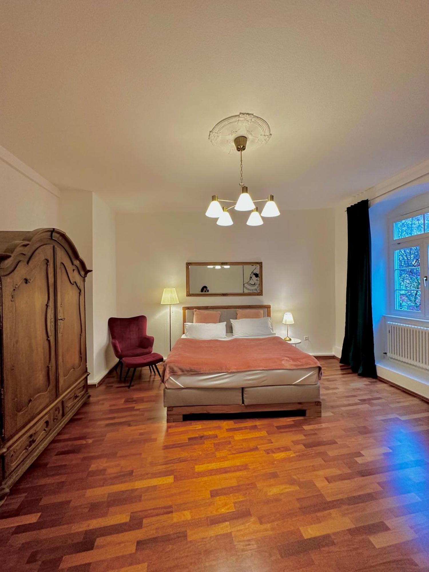 Hirsch Appartements Baden-Baden Esterno foto
