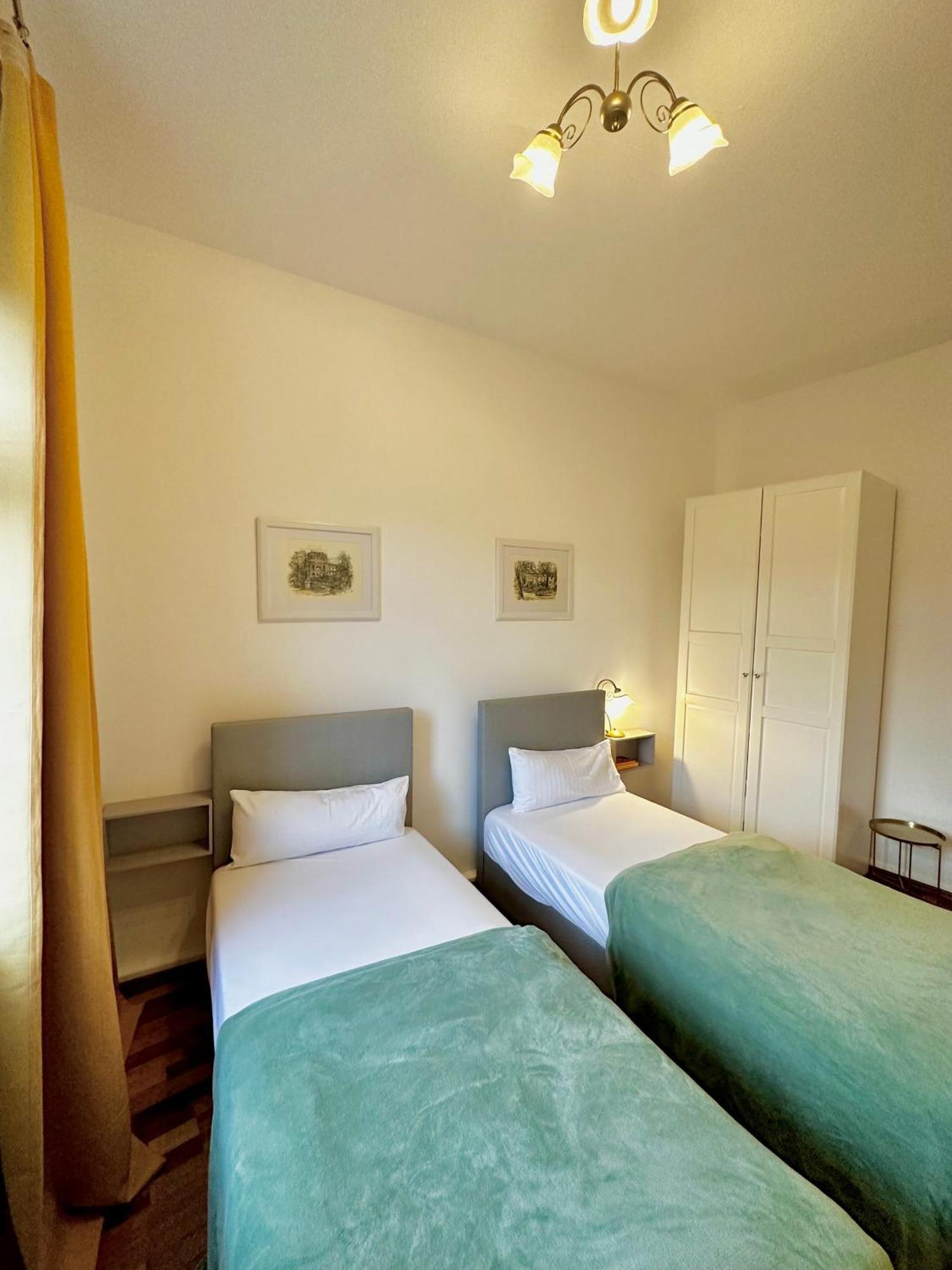 Hirsch Appartements Baden-Baden Esterno foto